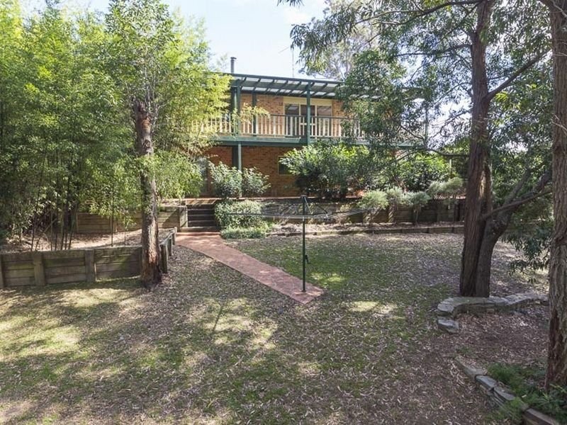 16 Karoola Crescent, Surfside NSW 2536