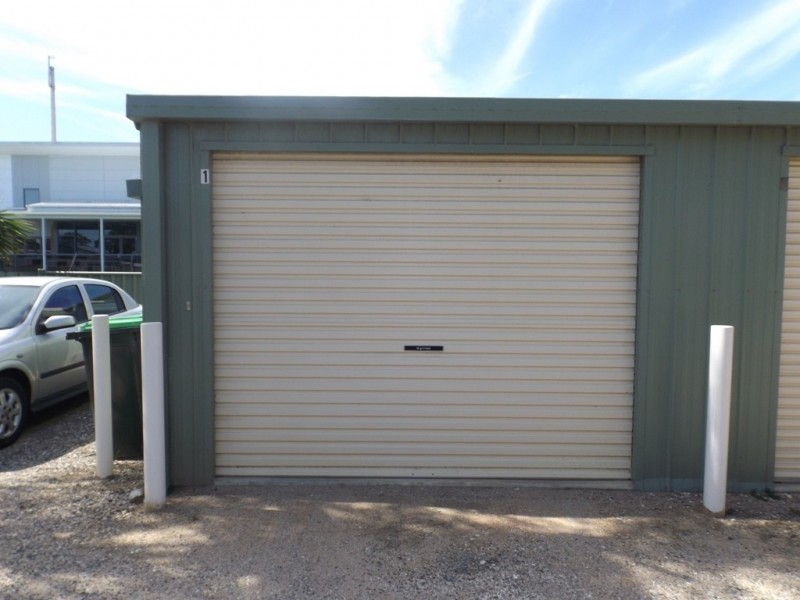 1/10 Catlin Avenue, Batemans Bay NSW 2536