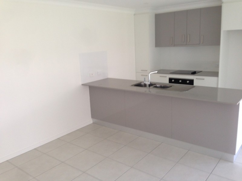 2/11 Poole Crt, Caboolture QLD 4510