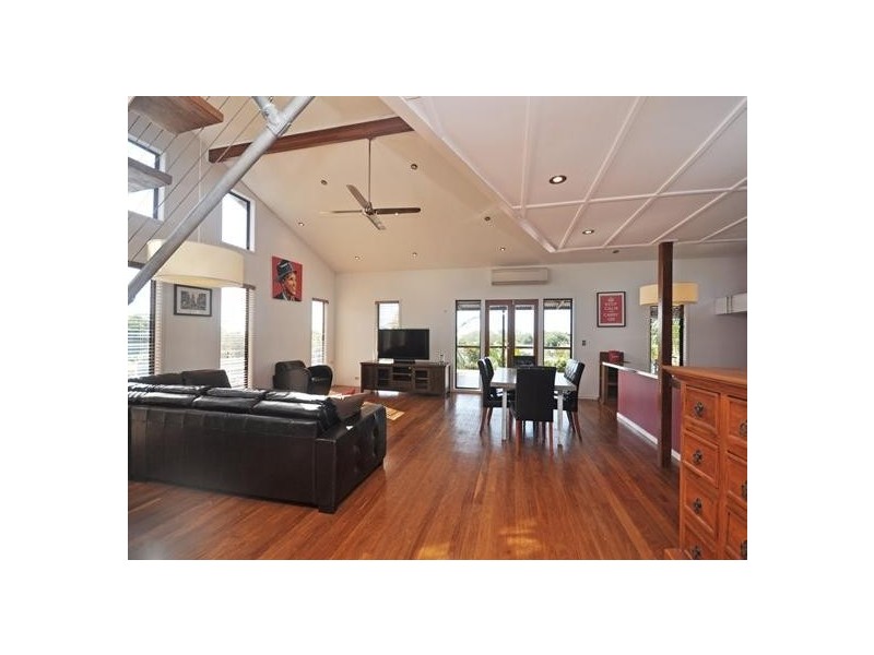 32 Young Road, Narangba QLD 4504