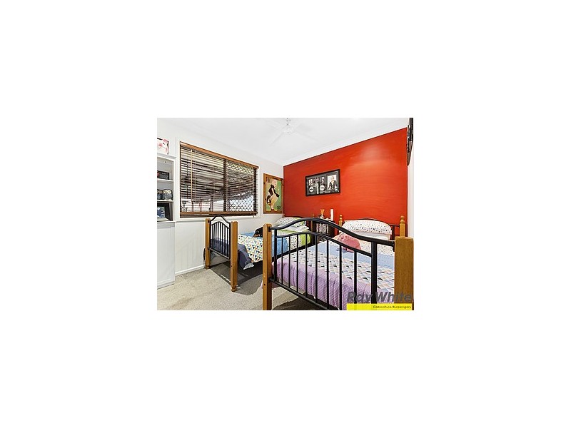 33 Kevin Street, Deception Bay QLD 4508