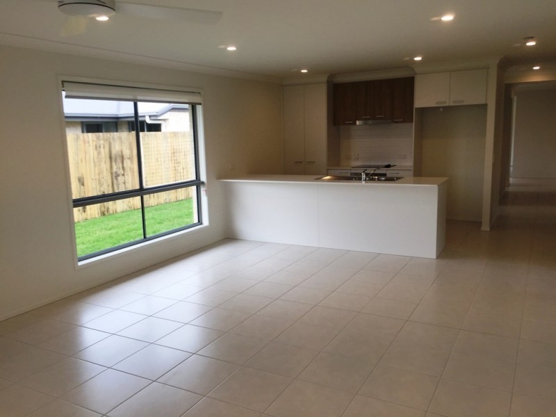 8 Lippiatt Street, Burpengary QLD 4505