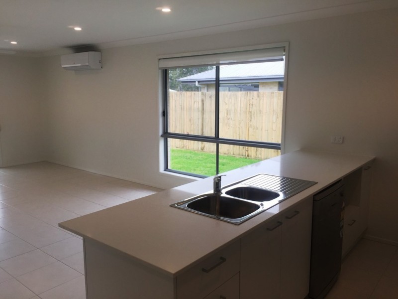 8 Lippiatt Street, Burpengary QLD 4505