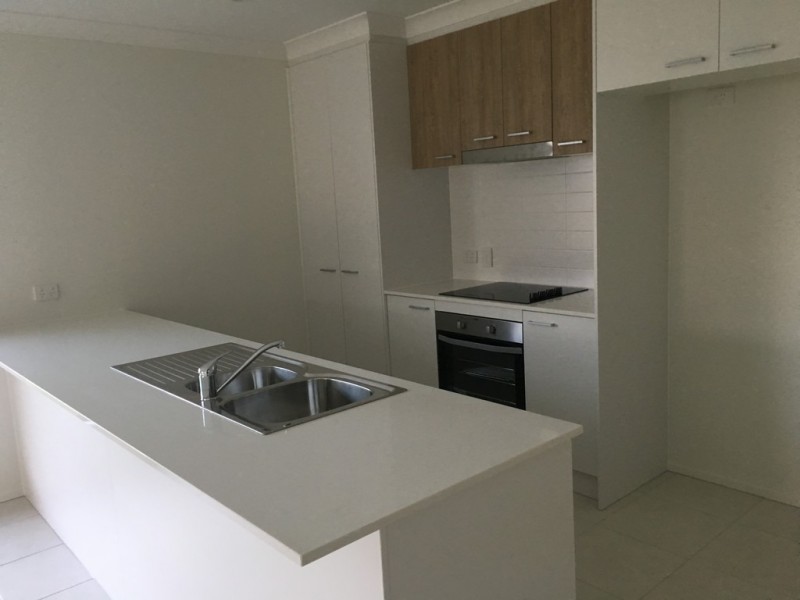 8 Lippiatt Street, Burpengary QLD 4505