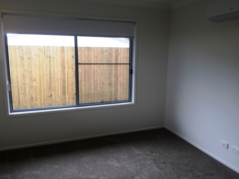 8 Lippiatt Street, Burpengary QLD 4505