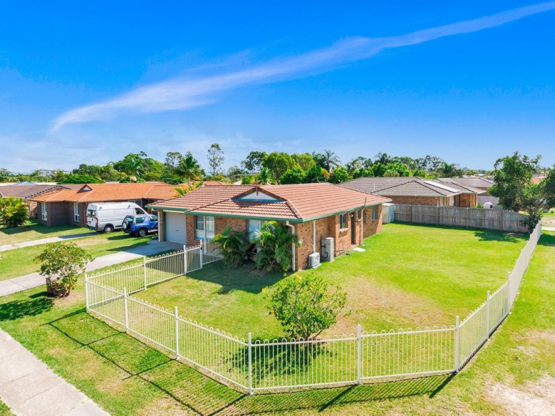 15 Summerfields Drive, Caboolture QLD 4510