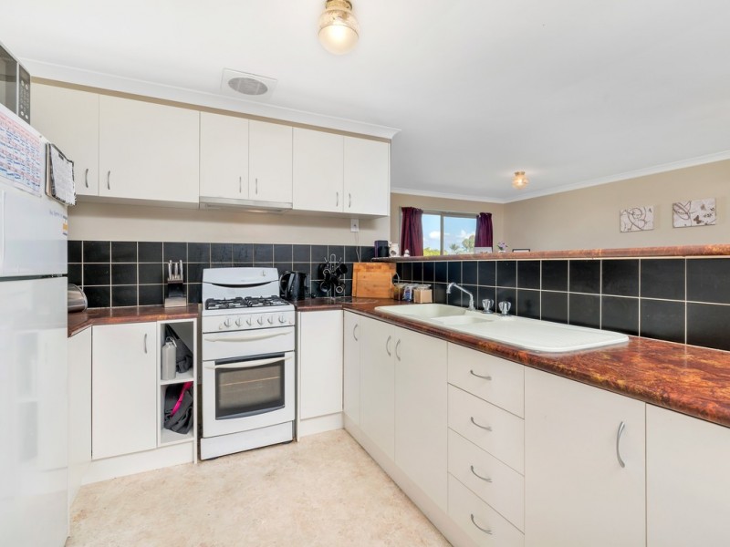 15 Summerfields Drive, Caboolture QLD 4510