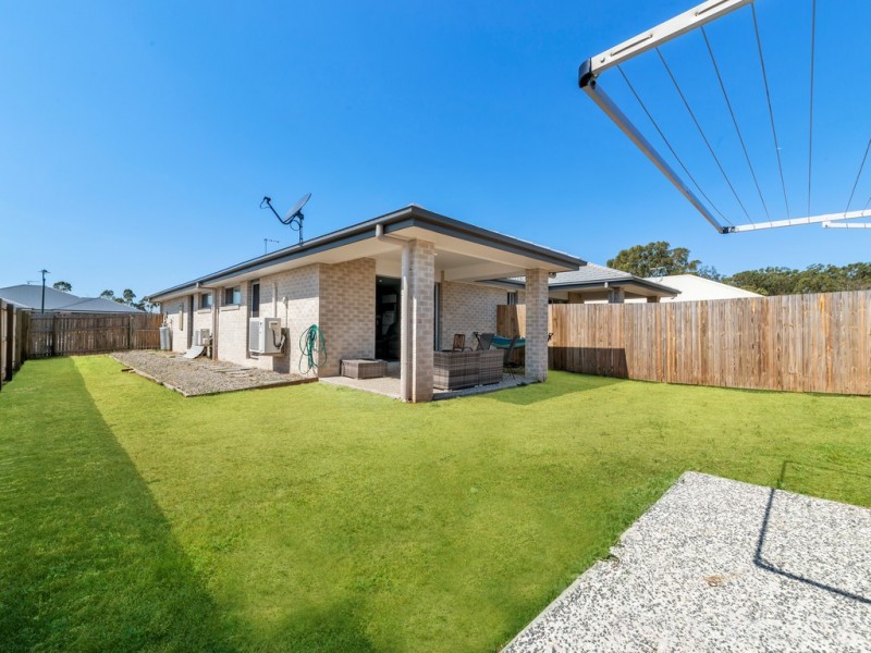 U 1 and 2 / 103 Welsh Street, Burpengary QLD 4505