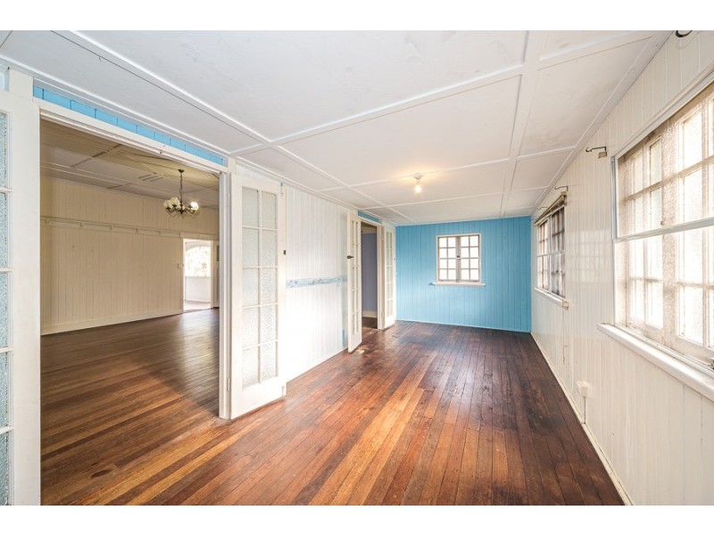 768 Beachmere Road, Beachmere QLD 4510