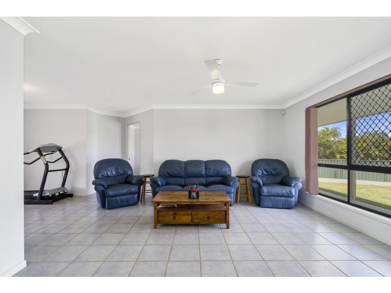 24 Cliff Court, Elimbah QLD 4516