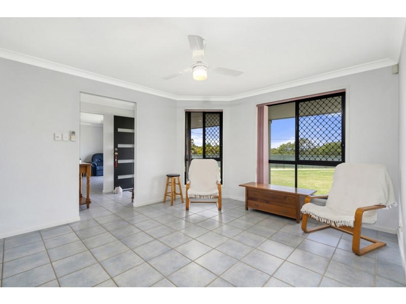 24 Cliff Court, Elimbah QLD 4516