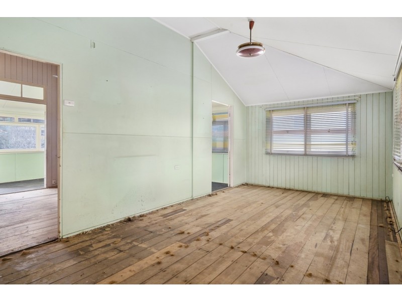 1 Dix St, Redcliffe QLD 4020