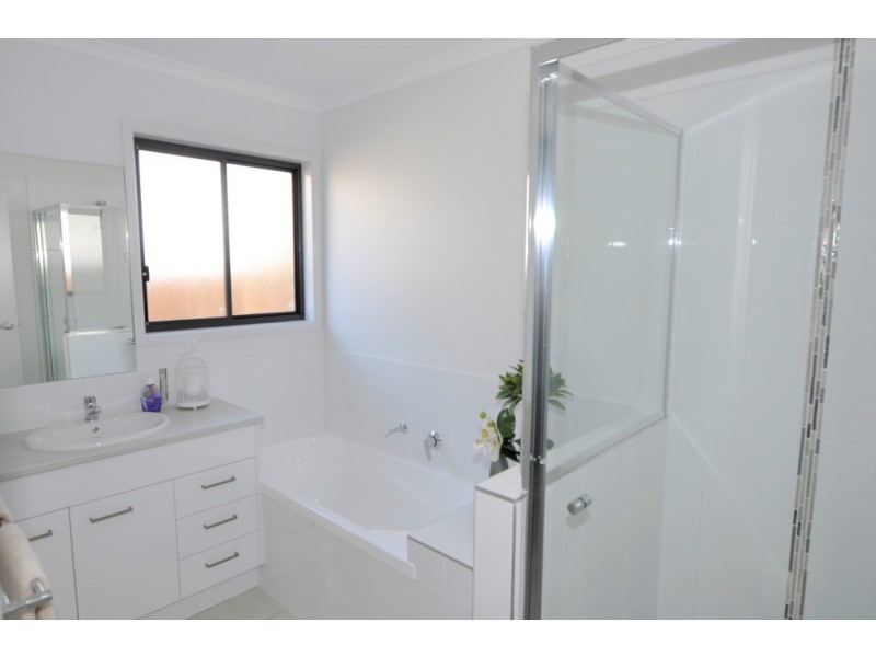 38 GRAINGER CCT, Burpengary QLD 4505