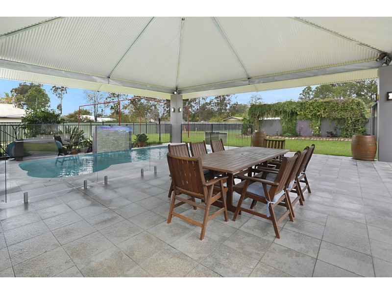 10 Beacon St, Morayfield QLD 4506