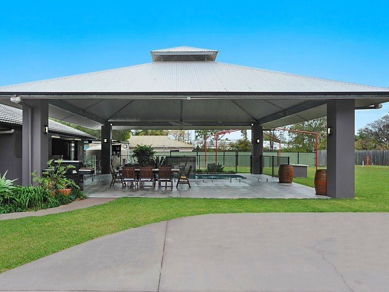 10 Beacon St, Morayfield QLD 4506