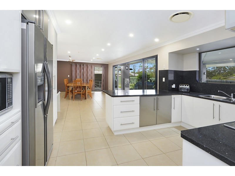 10 Beacon St, Morayfield QLD 4506