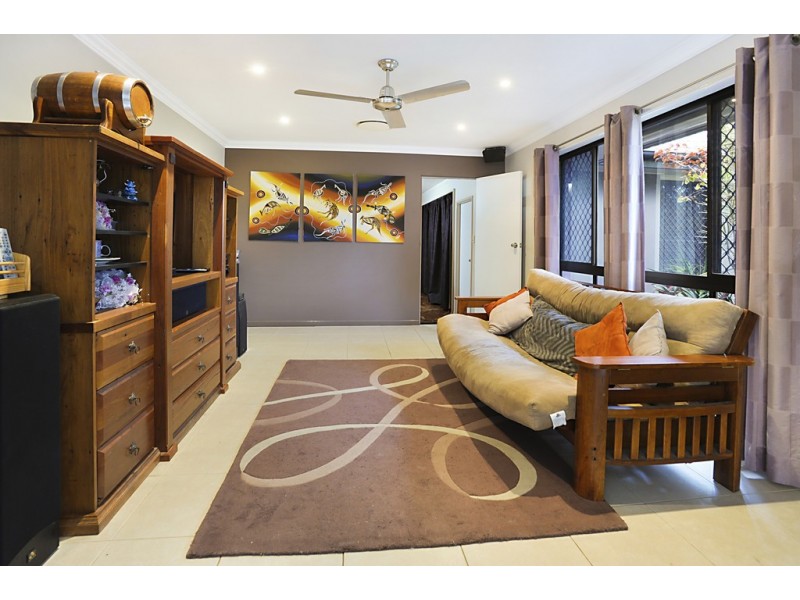 10 Beacon St, Morayfield QLD 4506
