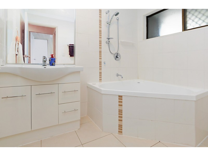 10 Beacon St, Morayfield QLD 4506