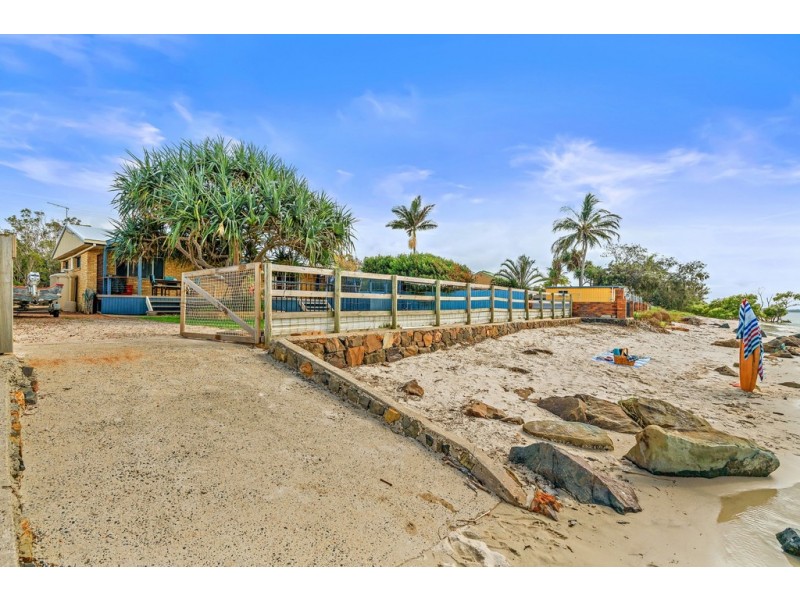 28 Bayside Dve, Beachmere QLD 4510