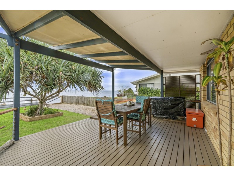 28 Bayside Dve, Beachmere QLD 4510