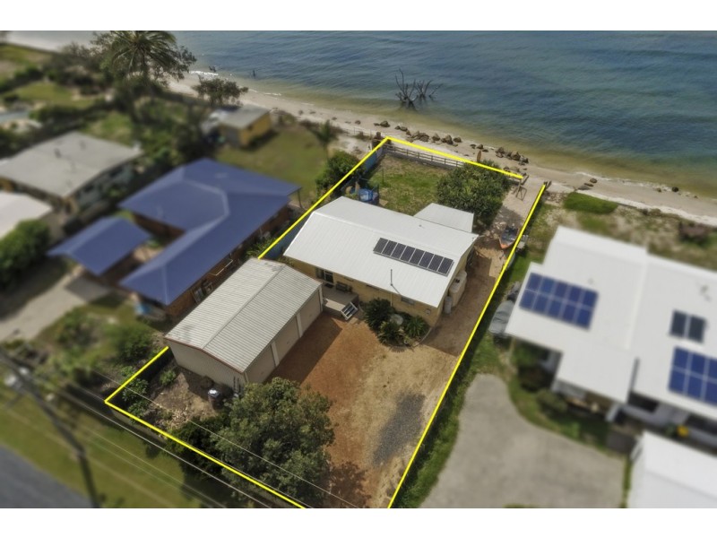 28 Bayside Dve, Beachmere QLD 4510