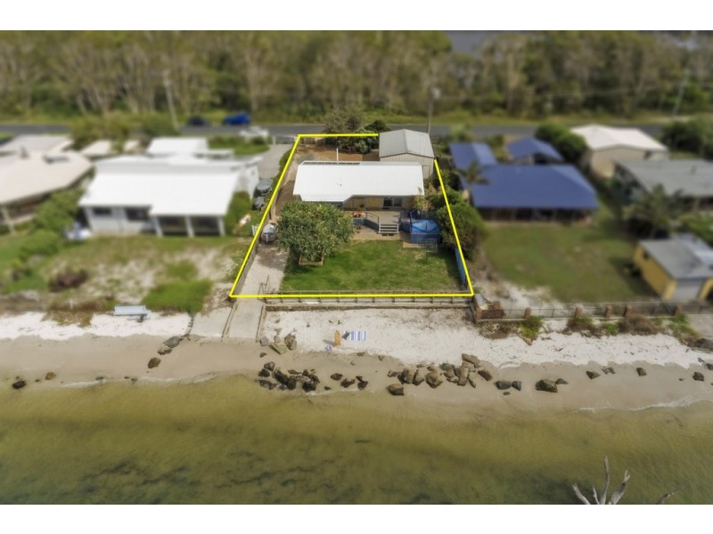 28 Bayside Dve, Beachmere QLD 4510