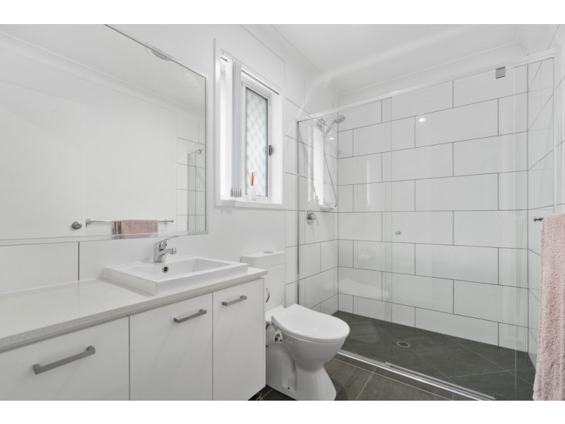 18 Pandora St, Burpengary QLD 4505