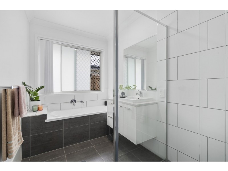 18 Pandora St, Burpengary QLD 4505