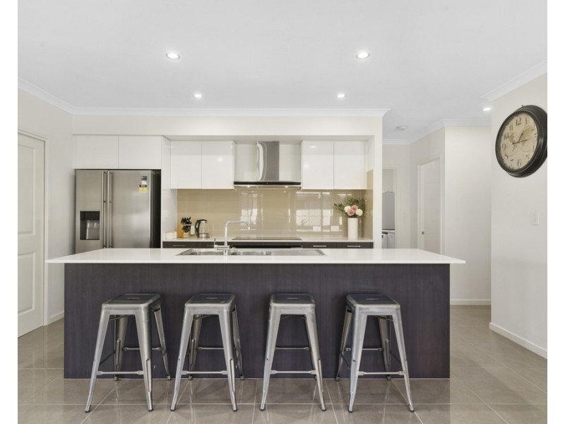 50 Parkway Crescent, Caboolture QLD 4510