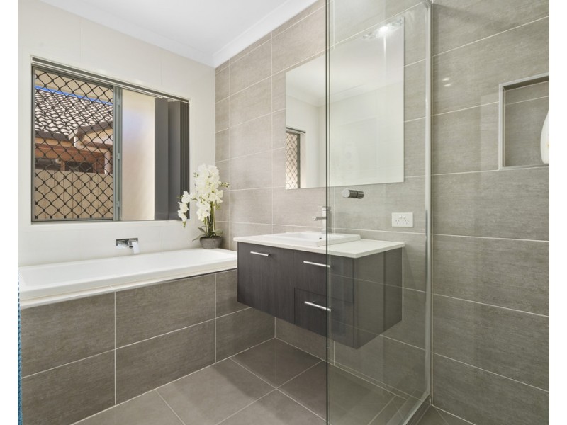 50 Parkway Crescent, Caboolture QLD 4510