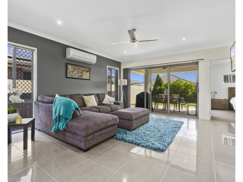 50 Parkway Crescent, Caboolture QLD 4510