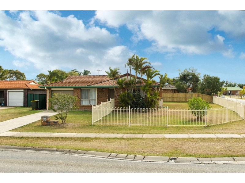 15 Summerfield Dr, Caboolture QLD 4510
