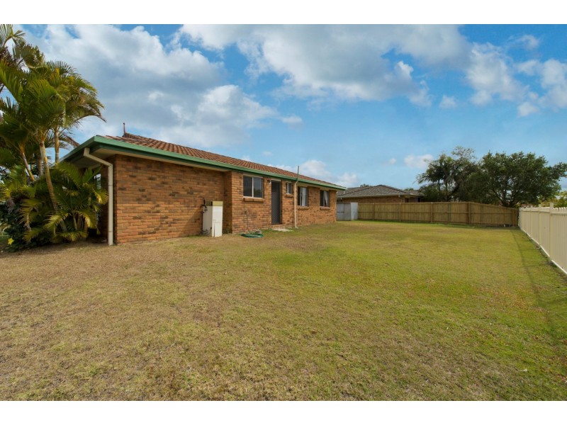 15 Summerfield Dr, Caboolture QLD 4510
