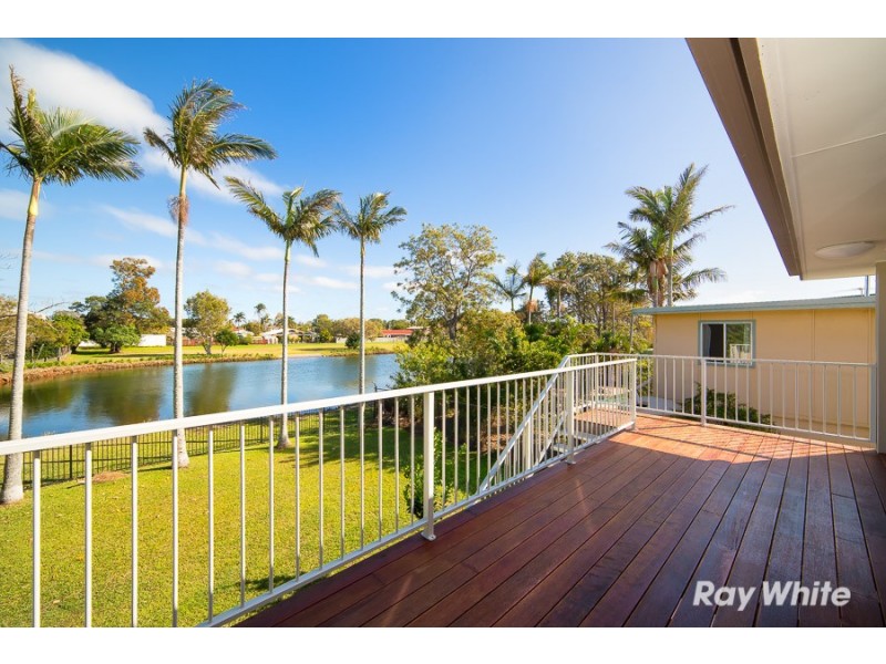 102 Biggs Street, Beachmere QLD 4510