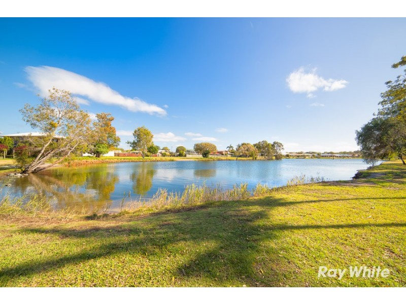 102 Biggs Street, Beachmere QLD 4510