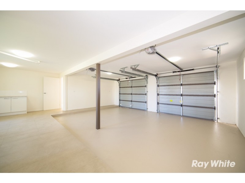 102 Biggs Street, Beachmere QLD 4510