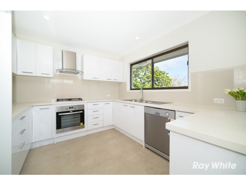 102 Biggs Street, Beachmere QLD 4510