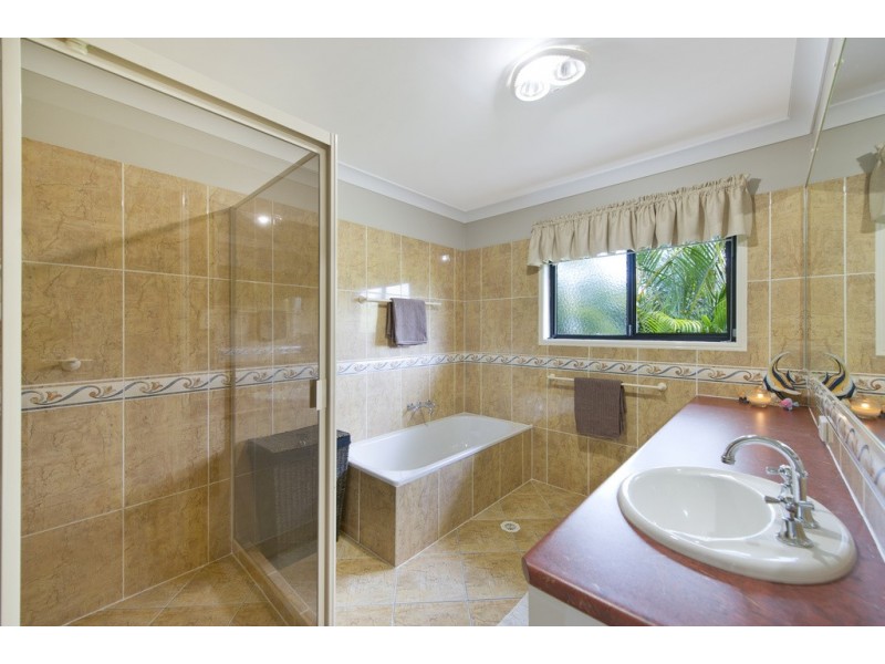 25 Glady Ave, Caboolture QLD 4510