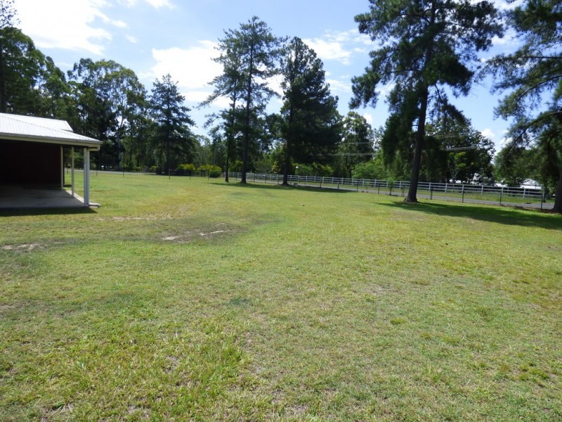 31 Conifer Road, Morayfield QLD 4506