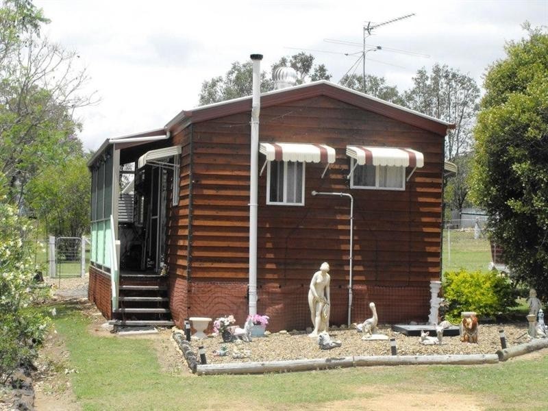 16 G S Wilson Drive, Nanango QLD 4615