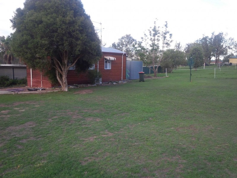 16 G S Wilson Drive, Nanango QLD 4615