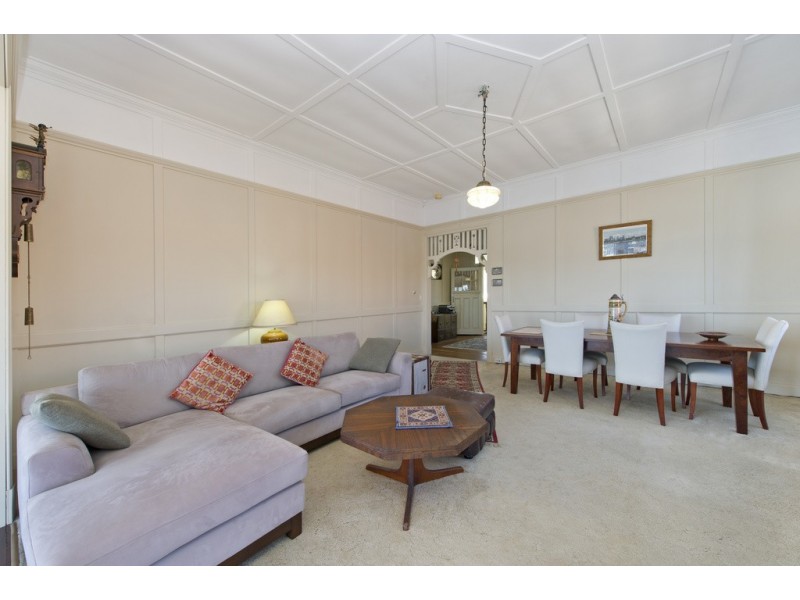 32 Wynnum Road, Norman Park QLD 4170