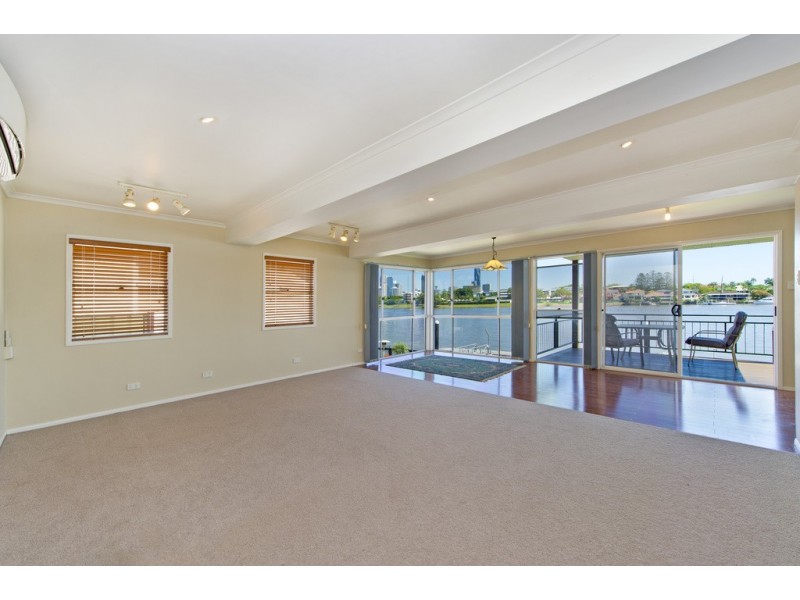 32 Wynnum Road, Norman Park QLD 4170