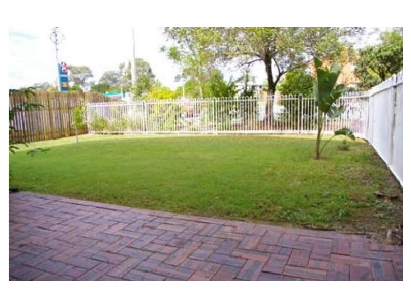 1/19 Lower King Street, Caboolture QLD 4510