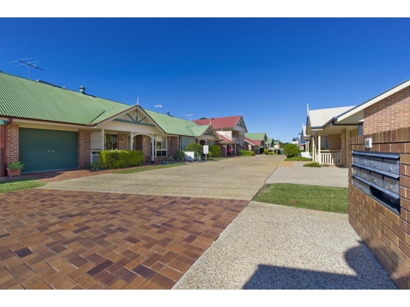 2/122 King Street, Caboolture QLD 4510