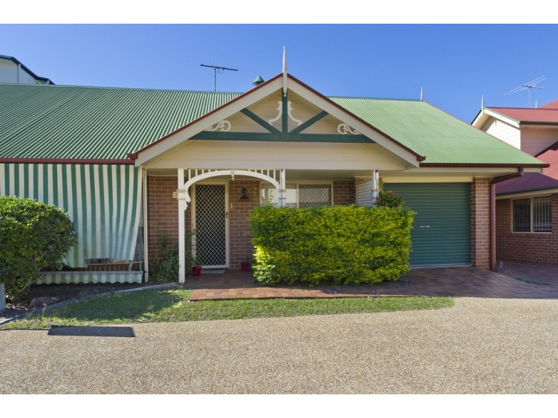 2/122 King Street, Caboolture QLD 4510