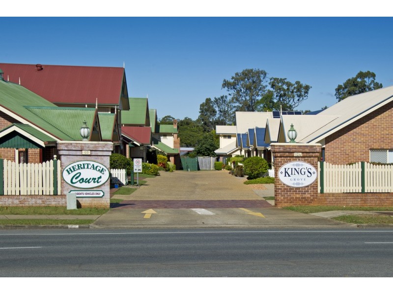 2/122 King Street, Caboolture QLD 4510