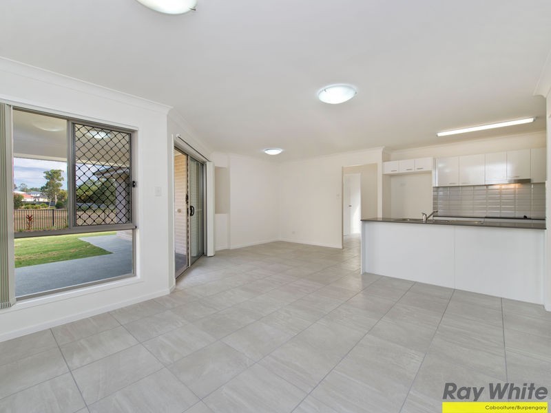 37 Pinegrove St, Morayfield QLD 4506