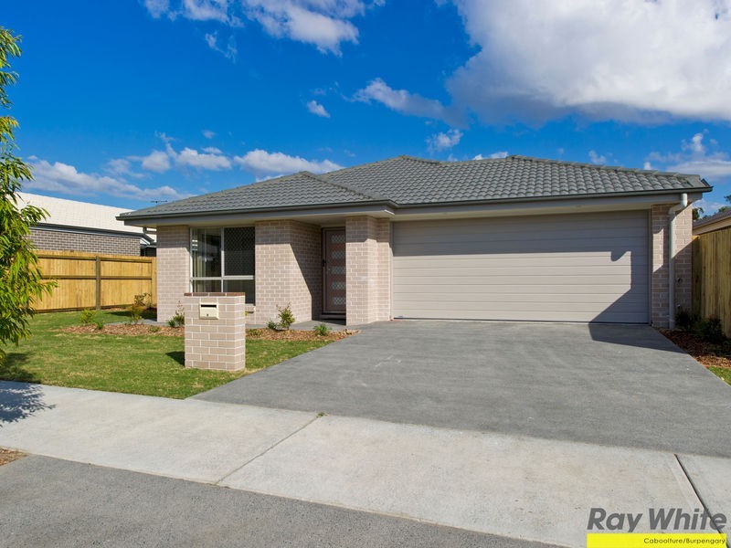 37 Pinegrove St, Morayfield QLD 4506