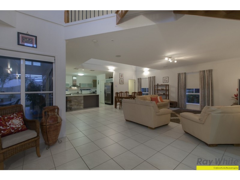 135 Faheys Road West, Albany Creek QLD 4035